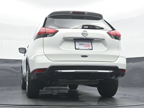 Used 2019 Nissan Rogue S AWD/4WD image 28