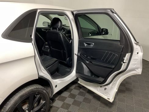 Used 2016 Ford Edge Sport image 35
