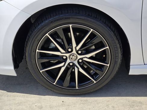 Used 2024 Toyota Camry SE FWD image 7