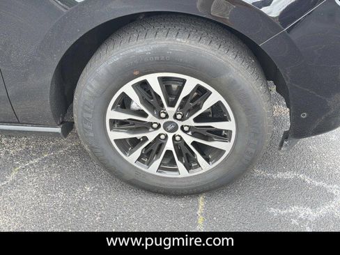 Used 2025 Ford Expedition Platinum AWD/4WD image 12