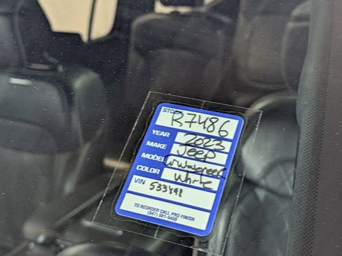 Used 2023 Jeep Grand Wagoneer Series III w/ Rear Seat Video Group 1 AWD/4WD image 37