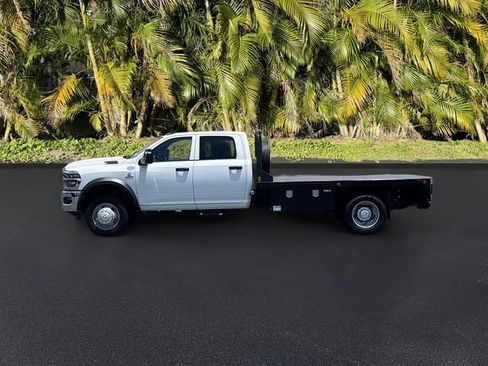 New 2026 RAM 5500 Tradesman w/ Chrome Appearance Group AWD/4WD image 2