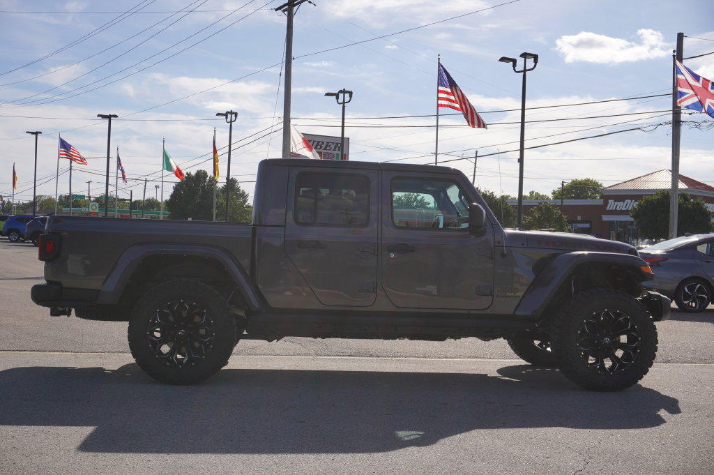 Used 2021 Jeep Gladiator Rubicon w/ Trailer Tow Package AWD/4WD image 8