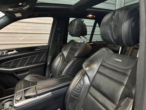 Used 2015 Mercedes-Benz ML 63 AMG 4MATIC image 9