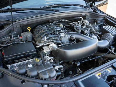 Used 2024 Dodge Durango GT image 36