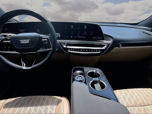 Used 2024 Cadillac Lyriq Sport w/ Nappa Leather Package AWD/4WD image 7