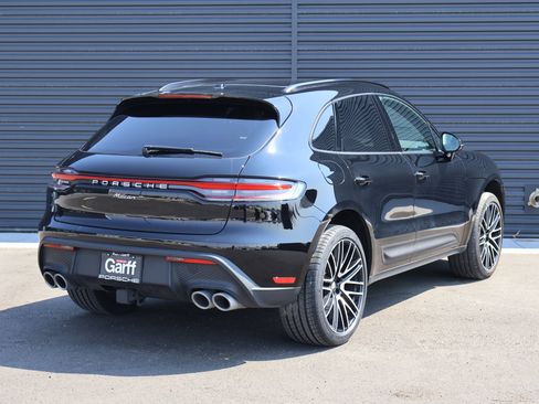 Certified 2026 Porsche Macan AWD/4WD image 10