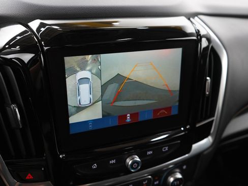Used 2018 Chevrolet Traverse Premier AWD/4WD image 23