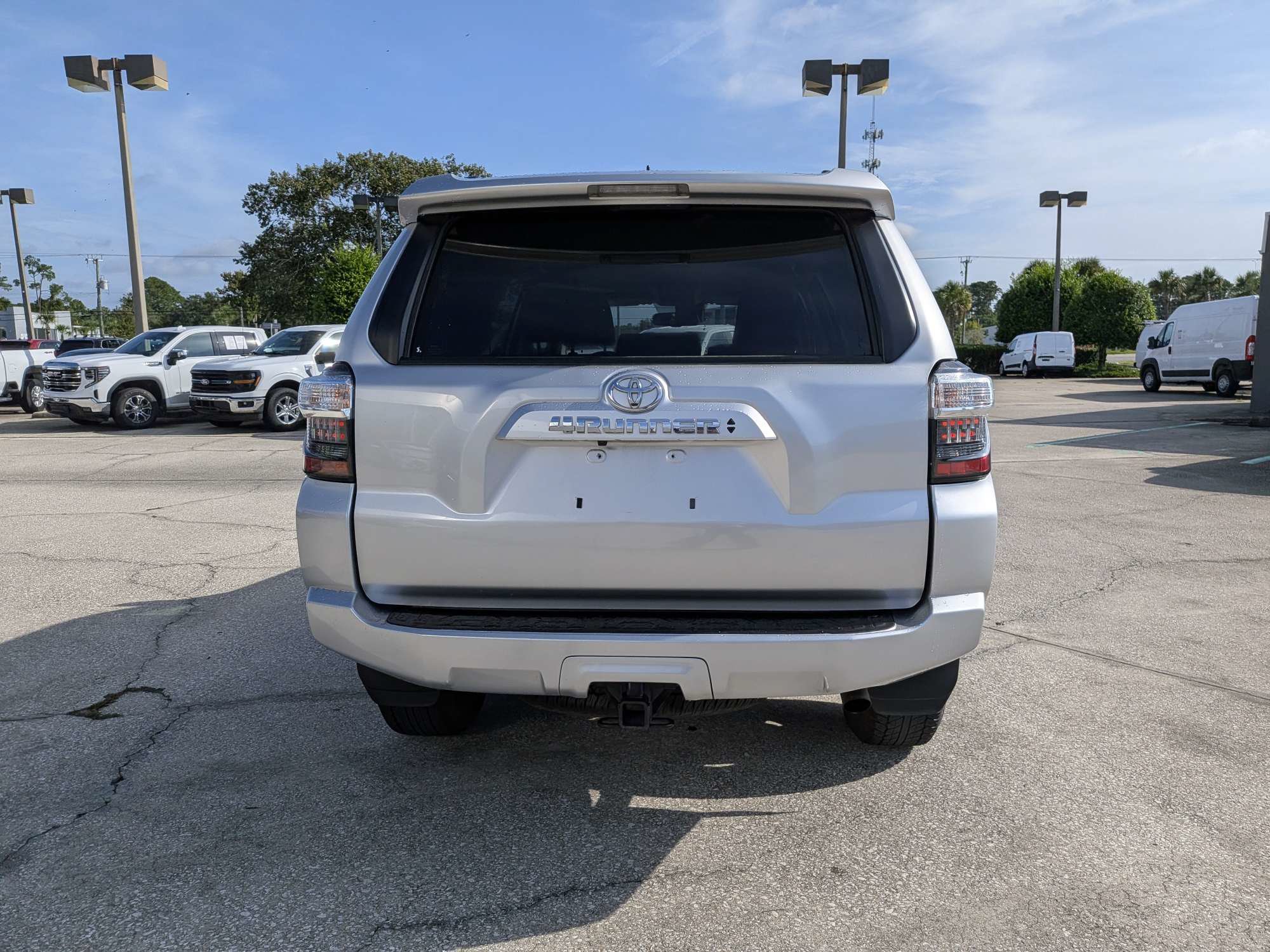Used 2024 Toyota 4Runner SR5 AWD/4WD image 5