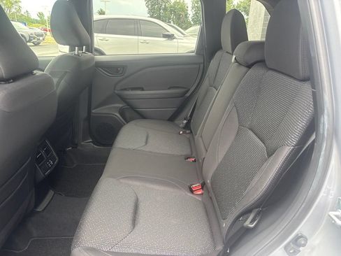 Used 2025 Subaru Forester Premium AWD/4WD image 33