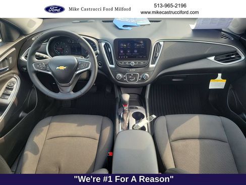 Used 2025 Chevrolet Malibu RS FWD image 10