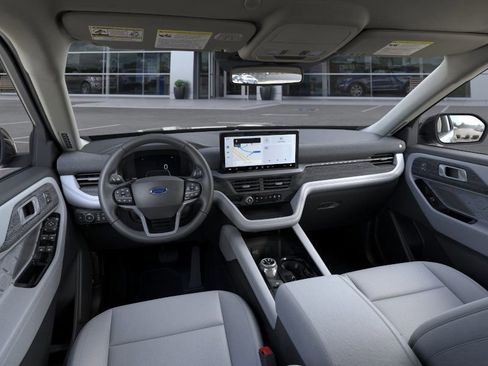 New 2026 Ford Explorer Platinum w/ LUX Leather Package AWD/4WD image 10