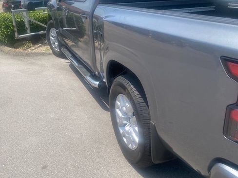 Used 2024 Nissan Frontier SV w/ Technology Package RWD image 4