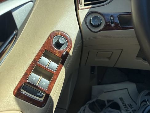 Used 2010 Buick LaCrosse CXS image 24