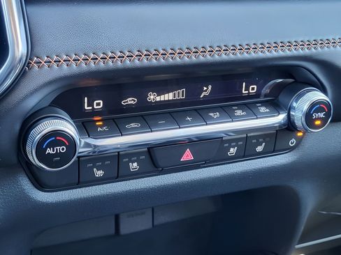 Used 2025 MAZDA CX-50 AWD 2.5 S w/ Cargo Package image 13