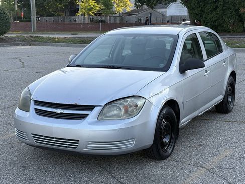 Used 2009 Chevrolet Cobalt LS w/ Protection Package FWD image 2