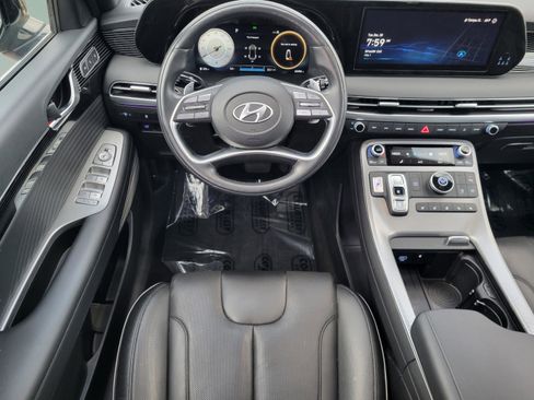 Used 2024 Hyundai Palisade Calligraphy image 11