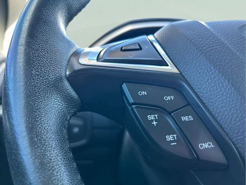 Used 2020 Ford Edge SEL FWD image 14
