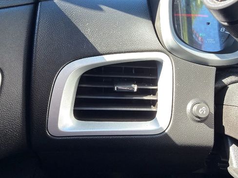 Used 2016 Chevrolet Equinox LS FWD image 15
