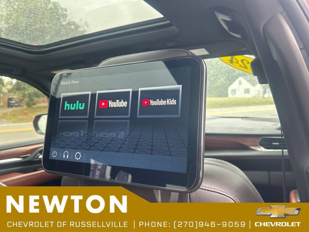 Used 2024 GMC Yukon XL Denali Ultimate AWD/4WD image 32