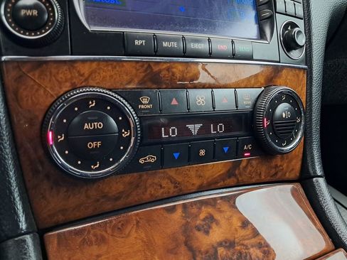 Used 2007 Mercedes-Benz CLK 550 Cabriolet image 16