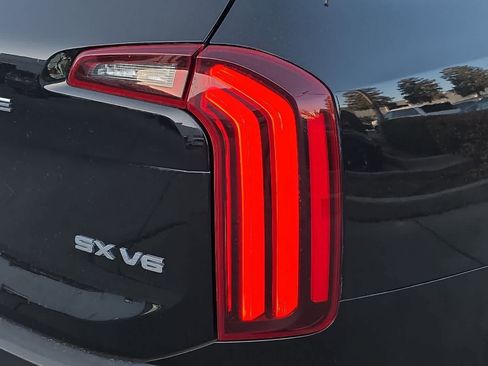Used 2020 Kia Telluride SX w/ SX Prestige Package AWD/4WD image 13