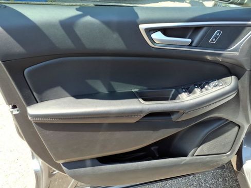 Certified 2024 Ford Edge SEL w/ Convenience Package AWD/4WD image 12