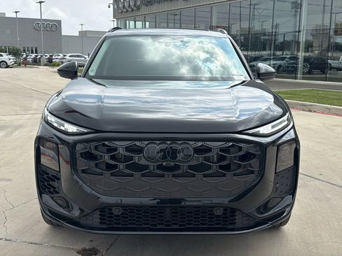 New 2026 Audi Q3 quattro 2.0T AWD/4WD image 2