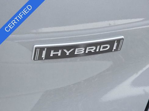 Certified 2025 Subaru Forester Touring w/ Touring Package image 40