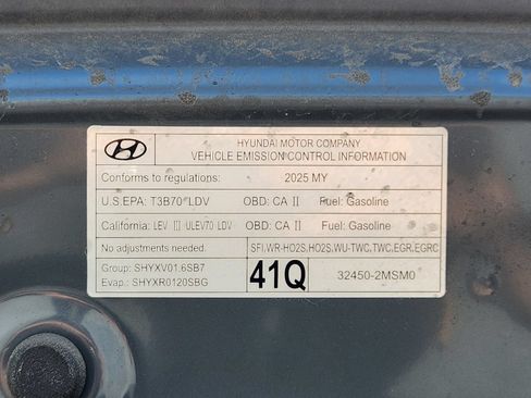 Used 2025 Hyundai Venue SEL FWD image 28