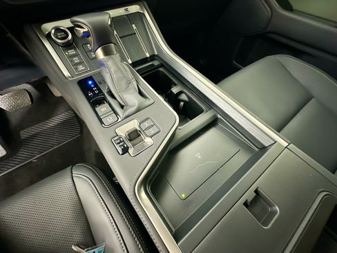 Used 2025 Lexus GX 550 AWD/4WD image 27
