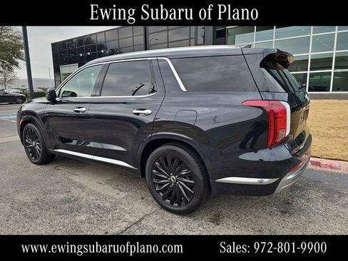 Used 2023 Hyundai Palisade Calligraphy image 4