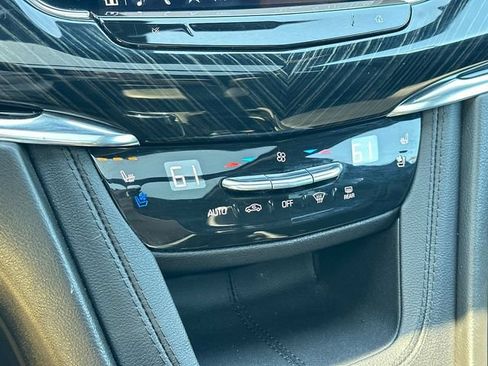 Certified 2023 Cadillac XT6 Premium Luxury w/ Technology Package AWD/4WD image 32