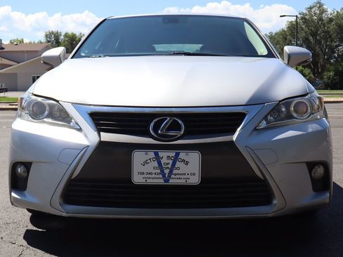 Used 2015 Lexus CT 200h w/ Navigation Package FWD image 13