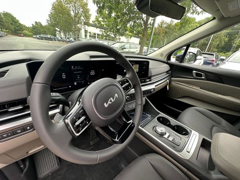 New 2026 Kia Carnival LXS image 34