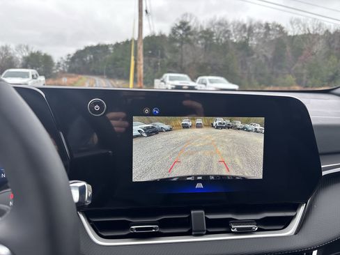 New 2026 Chevrolet Equinox LT image 17