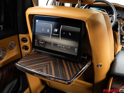 Used 2019 Rolls-Royce Cullinan AWD/4WD image 27