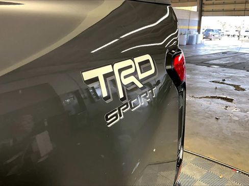 Used 2024 Toyota Tacoma TRD Sport image 9