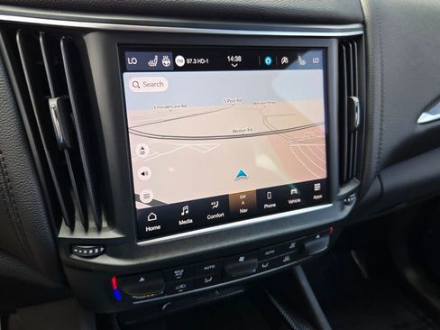 Used 2022 Maserati Levante Modena S image 20