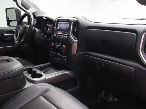 Used 2020 Chevrolet Silverado 2500 LTZ w/ LTZ Premium Package AWD/4WD image 10