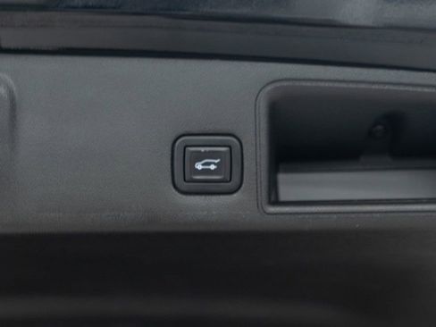Used 2020 GMC Terrain SLT w/ Preferred Package image 32