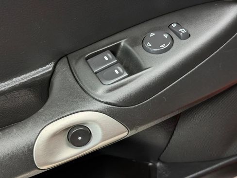Used 2012 Chevrolet Corvette Coupe RWD image 19