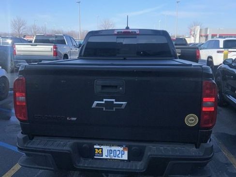 Used 2018 Chevrolet Colorado LT w/ Redline Special Edition image 4