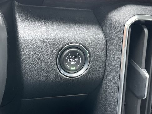 New 2026 GMC Acadia Denali w/ Super Cruise Package image 52