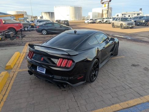 Used 2020 Ford Mustang Shelby GT350R w/ GT350R Equipment Group 920A RWD image 6