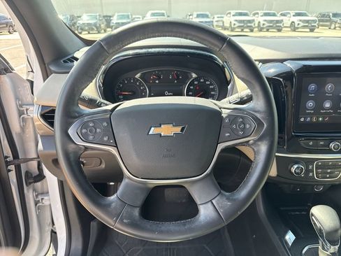 Used 2023 Chevrolet Traverse LT w/ LPO, Floor Liner Package FWD image 14