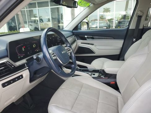 Used 2024 Kia Telluride EX w/ EX Captain's Chair Package FWD image 18
