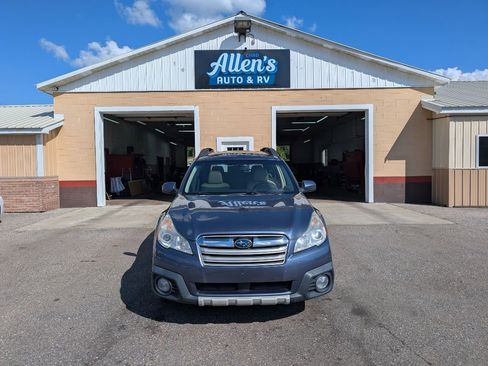 Used 2013 Subaru Outback 2.5i Limited w/ Moonroof Pkg image 2