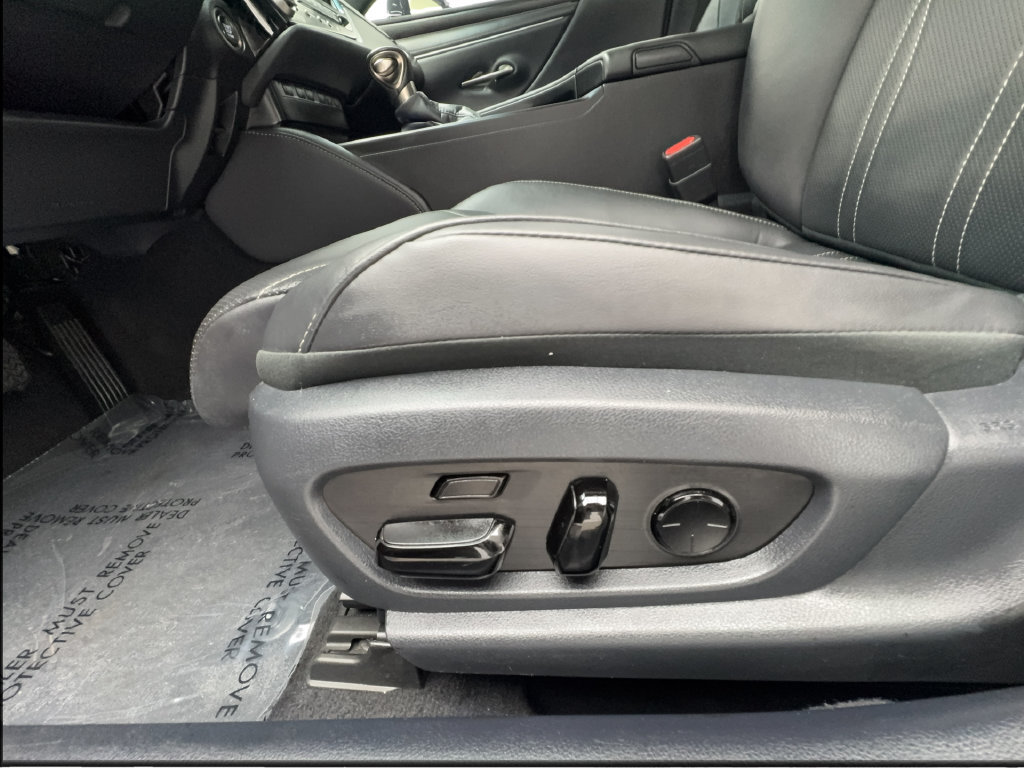 Used 2024 Lexus ES 350 w/ Technology Package FWD image 19