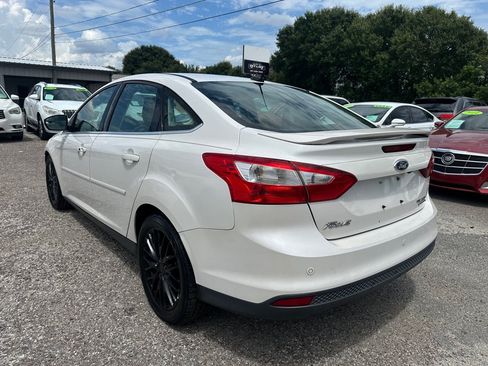 Used 2013 Ford Focus Titanium FWD image 4